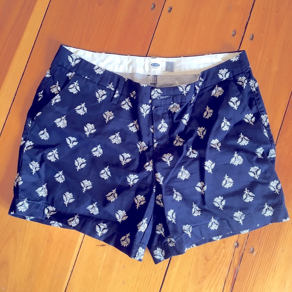 EUC Old Navy printed shorts